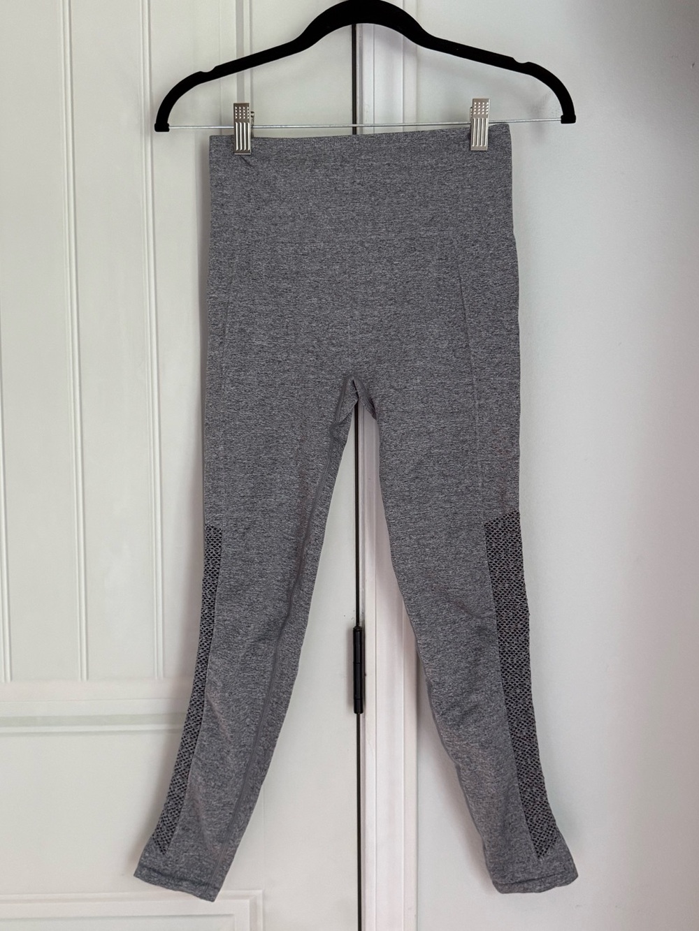 Fabletics High-Waist Grey Seamless Leggings